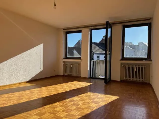 Freie 3 Z.Wohnung Eicken / Zentrumsnah/Aufzug 41061 MG