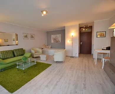 Nah bei Düsseldorf: Vollmöbliertes Apartment – Pool und Sauna im Haus – Erkrath-Unterfeldhaus - Foto 1