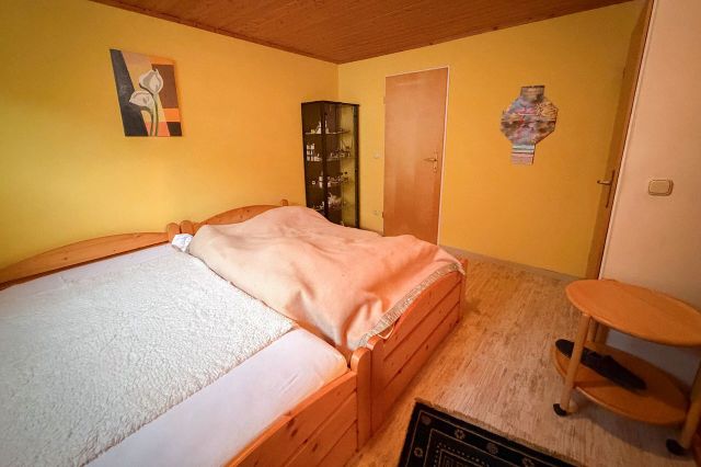 Schlafzimmer UG