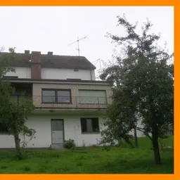 Gepflegter Altbau für die junge Familie mit Garage und Keller. OHNE ZUSÄTZLICH PROVISION!