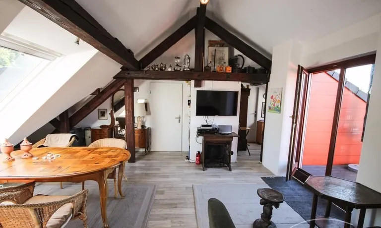 Wohn-/Esszimmer Ansicht 1