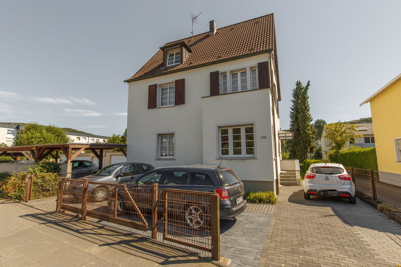 Stellplatz vor dem Haus