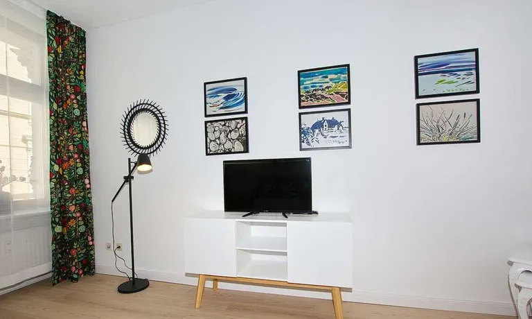 Großzügige 2 – Zimmerwohnung mit DSL im Luisenviertel - Photo 2