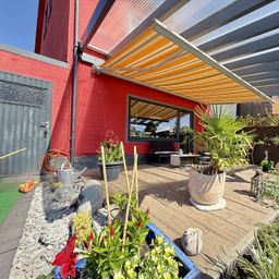 Wohlfühlen in zentraler Lage – gepflegte Doppelhaushälfte mit Garten und Terrasse!