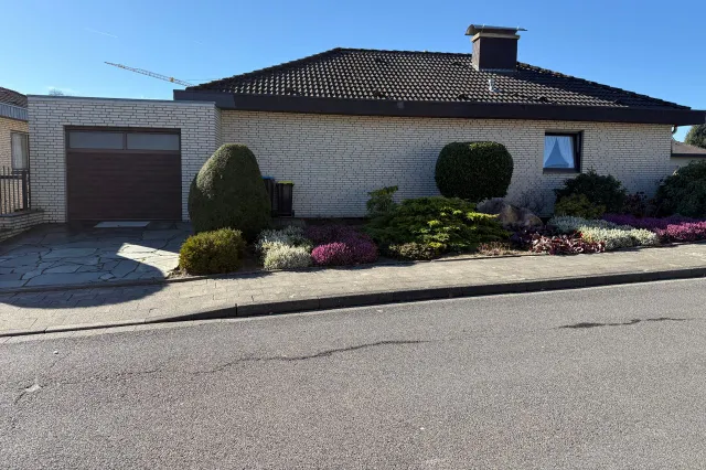 Ansicht Garagenseite