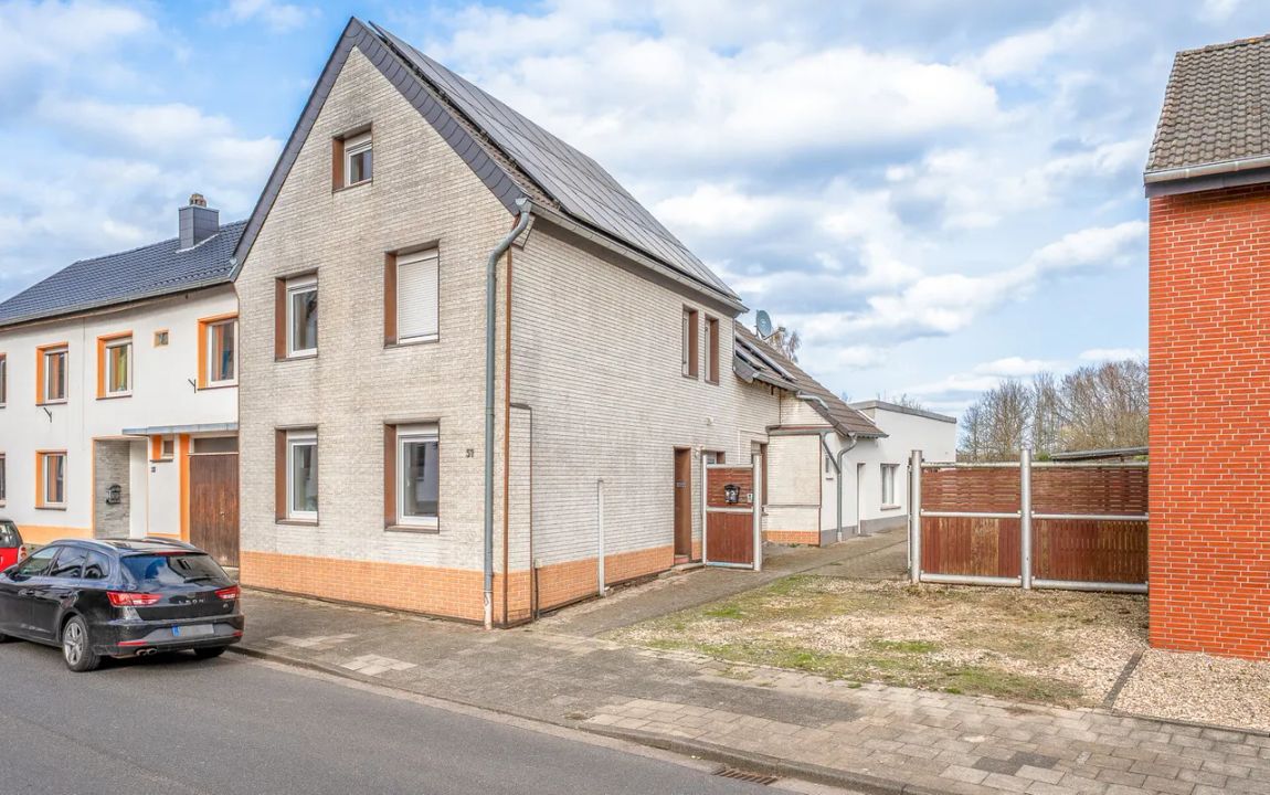 162 m² Familienglück: Haus mit Charme, Garten & Photovoltaik – Platz für die ganze Familie!