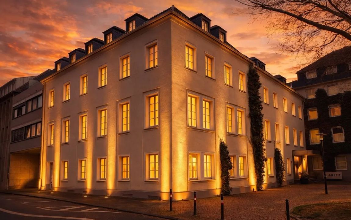 ATTRAKTIVE BÜROFLÄCHE IN KREFELD ZU MIETEN!