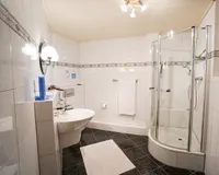 Duschbad KG