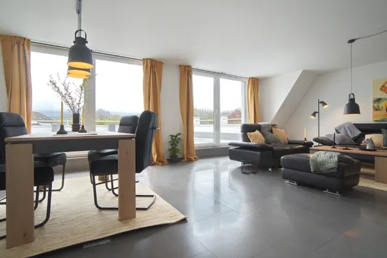 Großzügige Maisonettewohnung in Top-Qualität/Erstbezug, mit 100 m² Dachterrasse, hochwertigem Bad u.v.m.