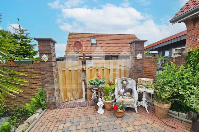 EINGANG II. WOHNHAUS