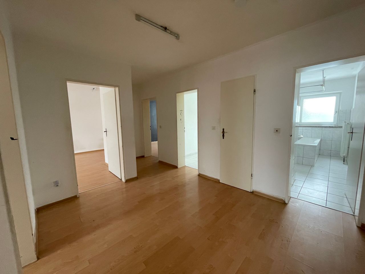 Großzügige 4-Zimmer-Wohnung mit viel Potenzial - Photo 5