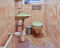 Flur und separate Toilette