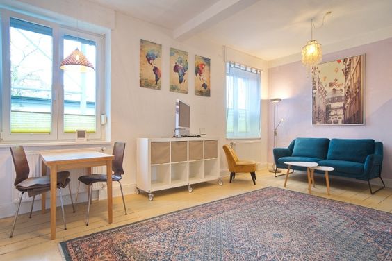 Komplett eingerichtete kleine Wohnung mitten in Rüttenscheid, PKW-Stellplatz möglich!