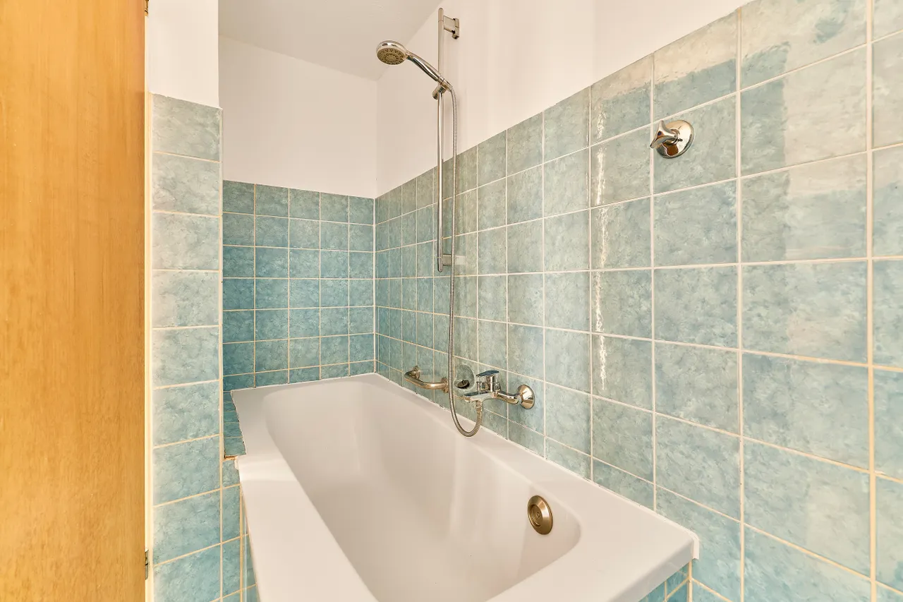 Schicke 3-Zimmer-Wohnung mit Balkon in Schwetzingen - Photo 2