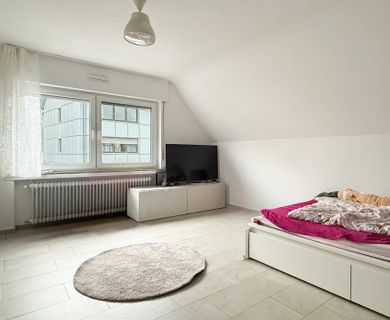 4-Zimmer-Wohnung mit Loggia und Garage – zentrale Lage ! - Photo 4