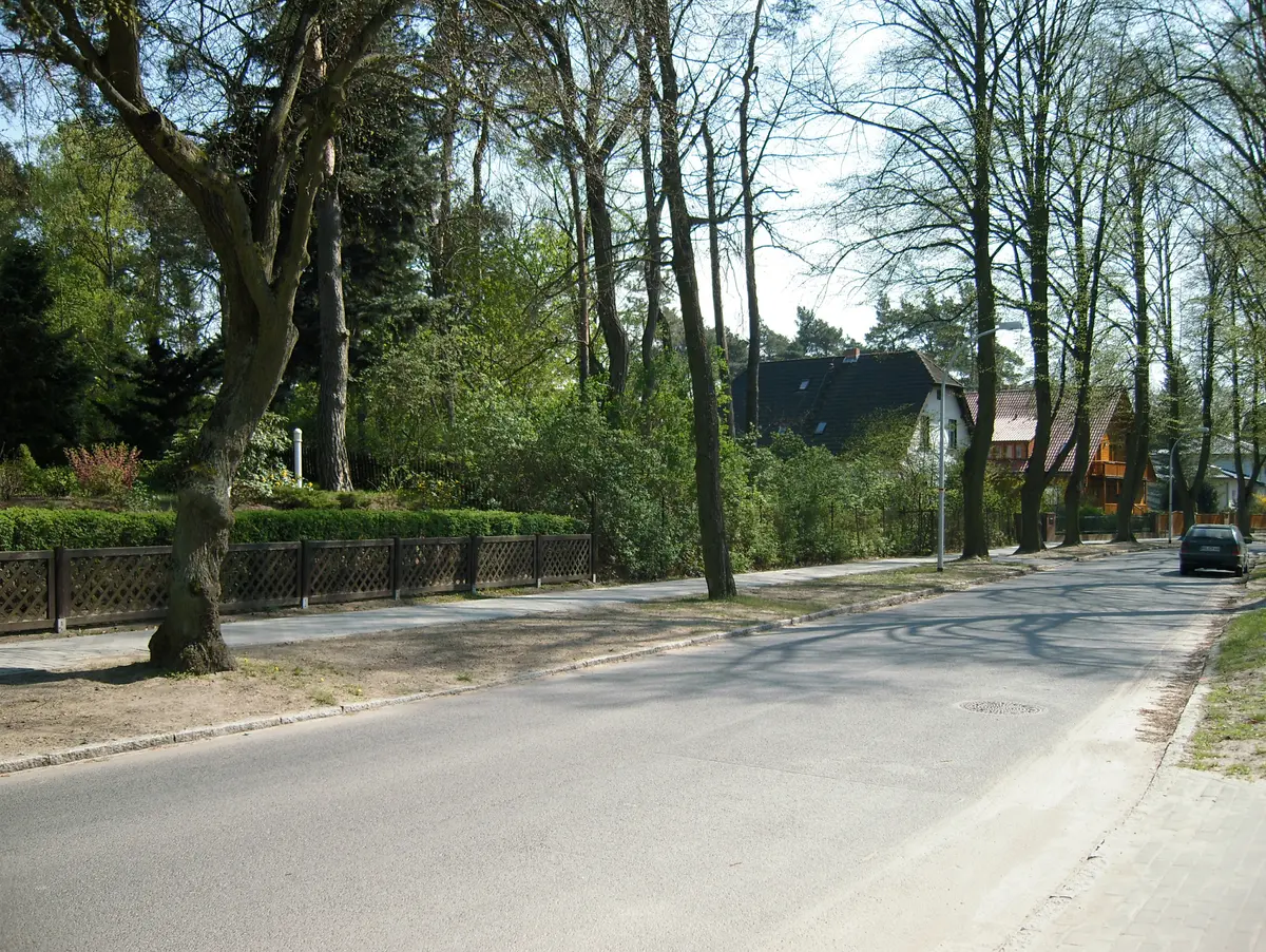 Straßenansicht
