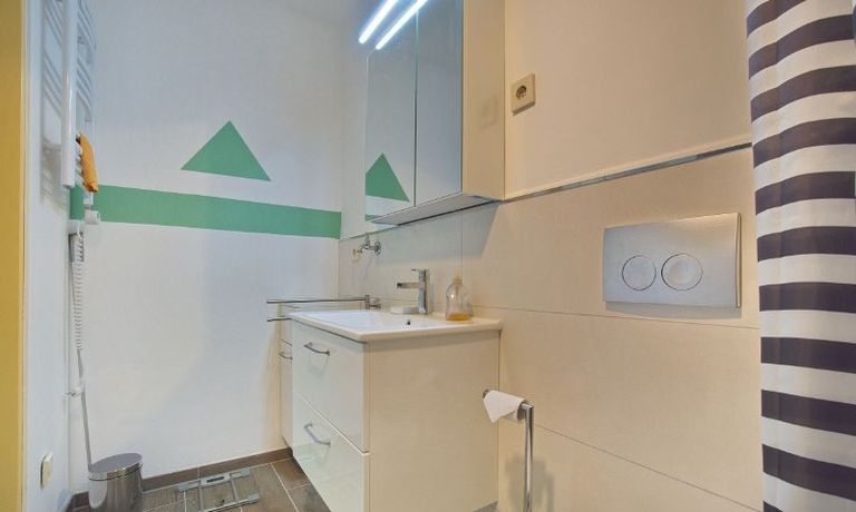 Badezimmeransicht2