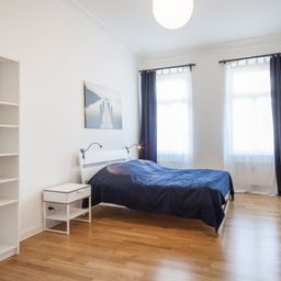 2-Zimmer Altbauwohnung im Boxhagener Kiez !