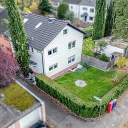 2 Wohnungen vermieten oder selbst einziehen? Beides ist sofort möglich! PROVISIONSFREI für Käufer.