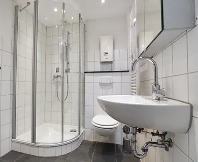 Schöne ca. 56m² große 2-Zimmer-Wohnung mit Balkon in gepflegtem Mehrfamilienhaus - Foto 4