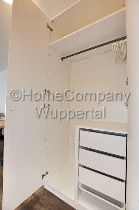 Kleiderschrank innen