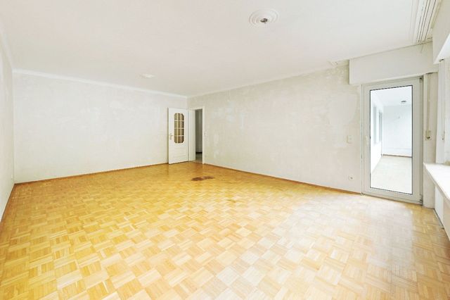 Wohn-/Esszimmer (Ist-Zustand)