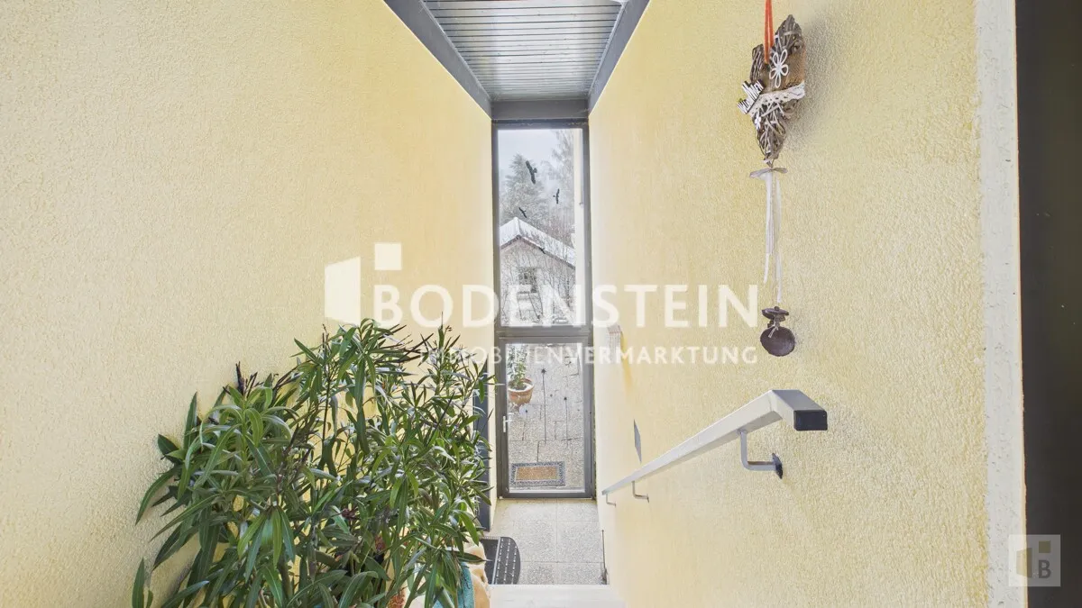 Treppe zum Büro