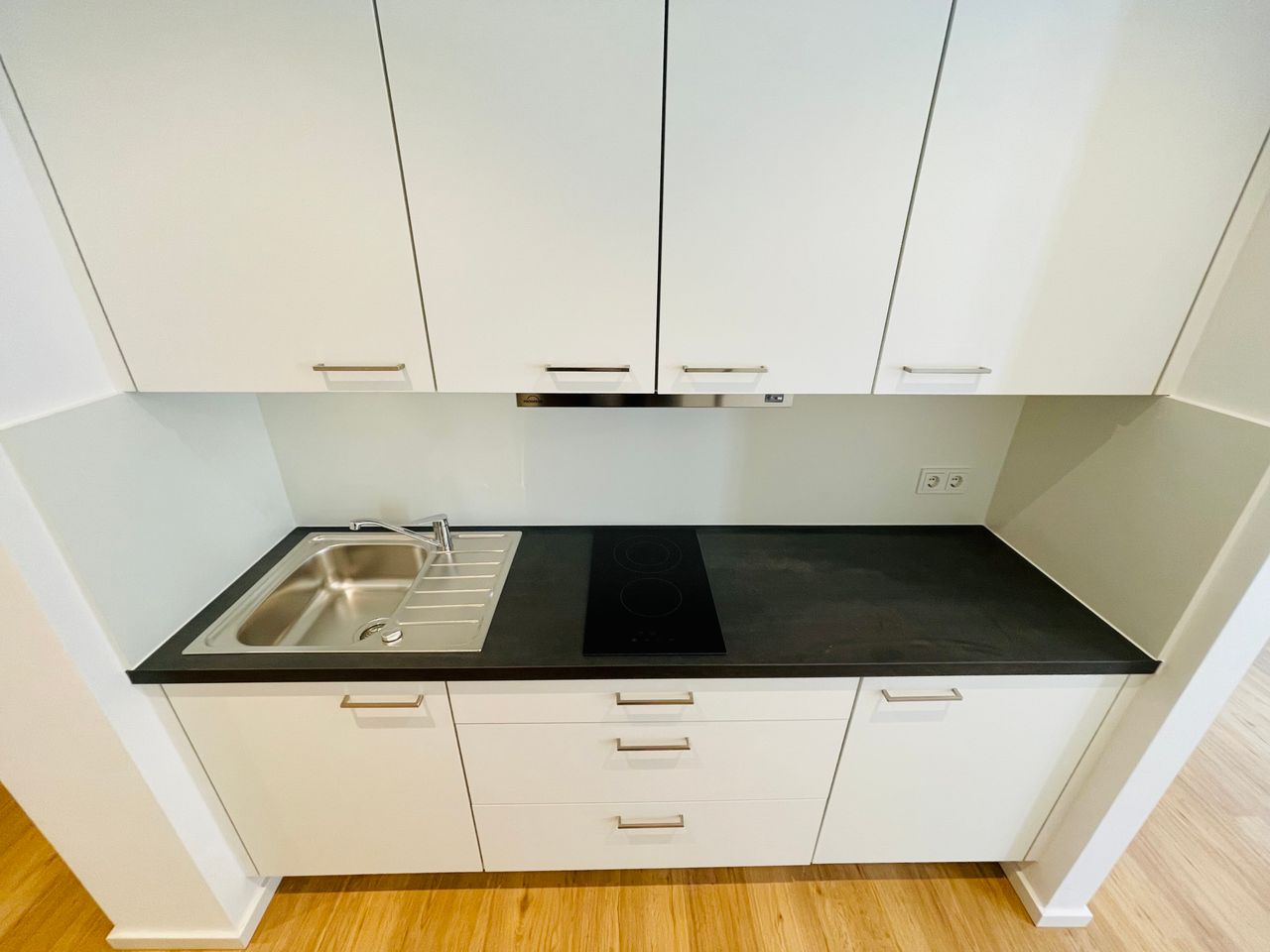 Modernes 1-Zimmer-Appartement mit Einbauküche nähe MMT-Campus und UMM in der Alten Brauerei - Photo 1