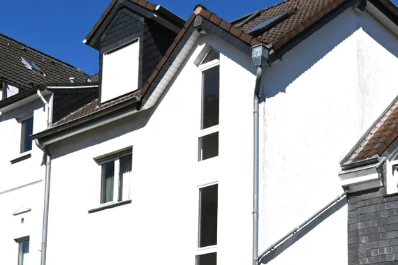 **** Ihr Zuhause in der Solinger Südstadt ....****