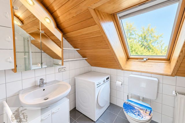 Badezimmer im DG