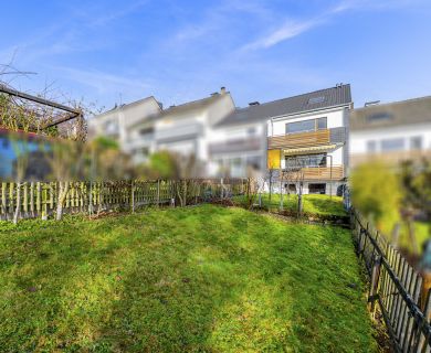 Provisionsfreies Reihenmittelhaus mit Sonnengarten im beliebten Ronsdorf