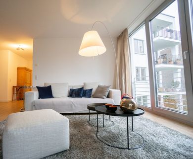 Düsseldorf: Große Traumwohnung mit Blick ins Grüne im Herzen von Oberkassel - Foto 5