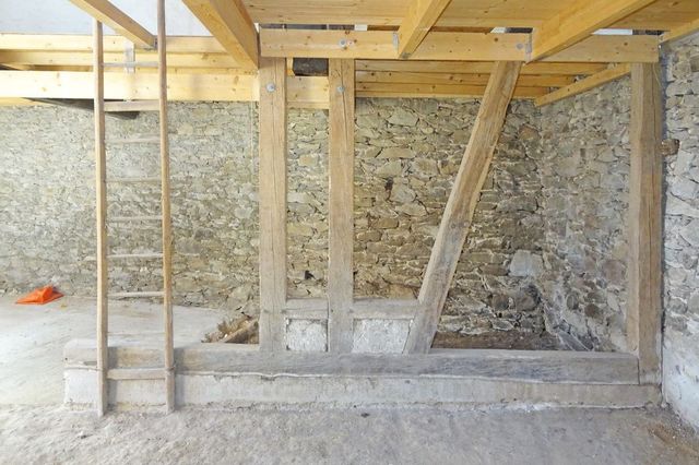 Laut Grundrissplan: Zimmer EG 