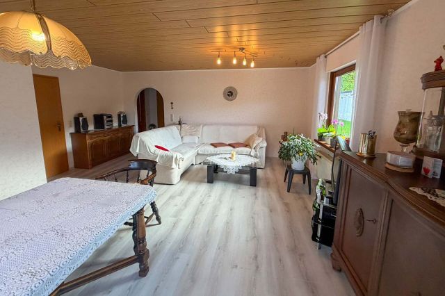 Wohn-/Esszimmer
