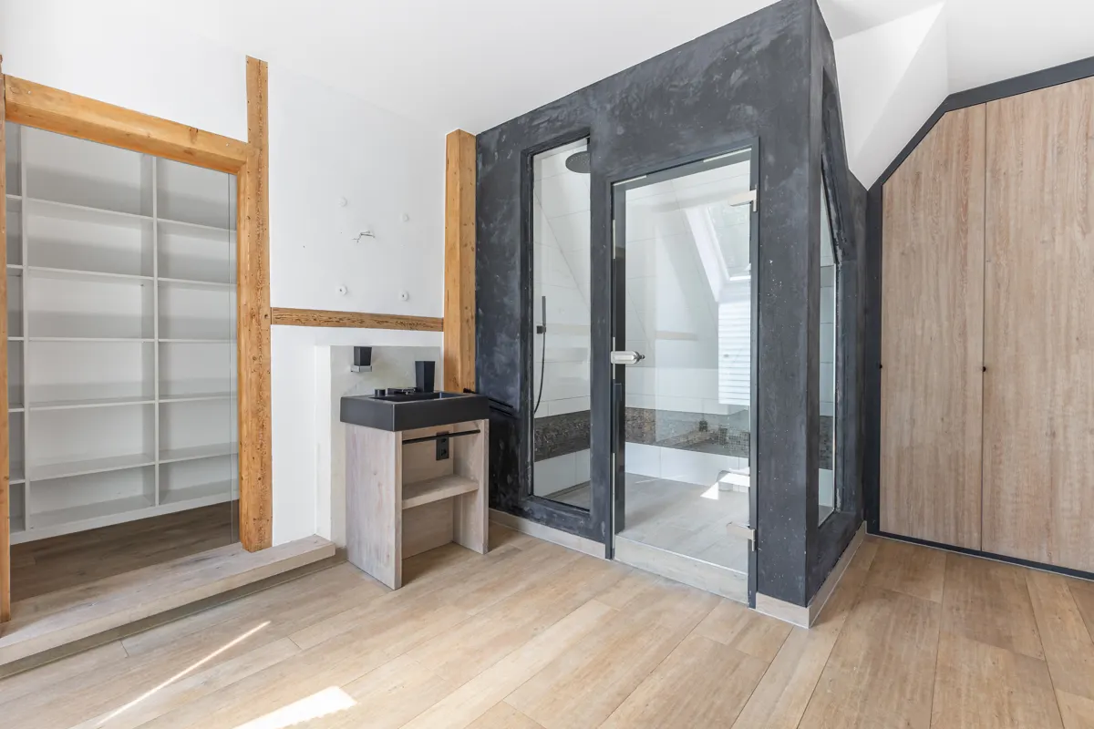 Dusche-Infrarotsauna OG