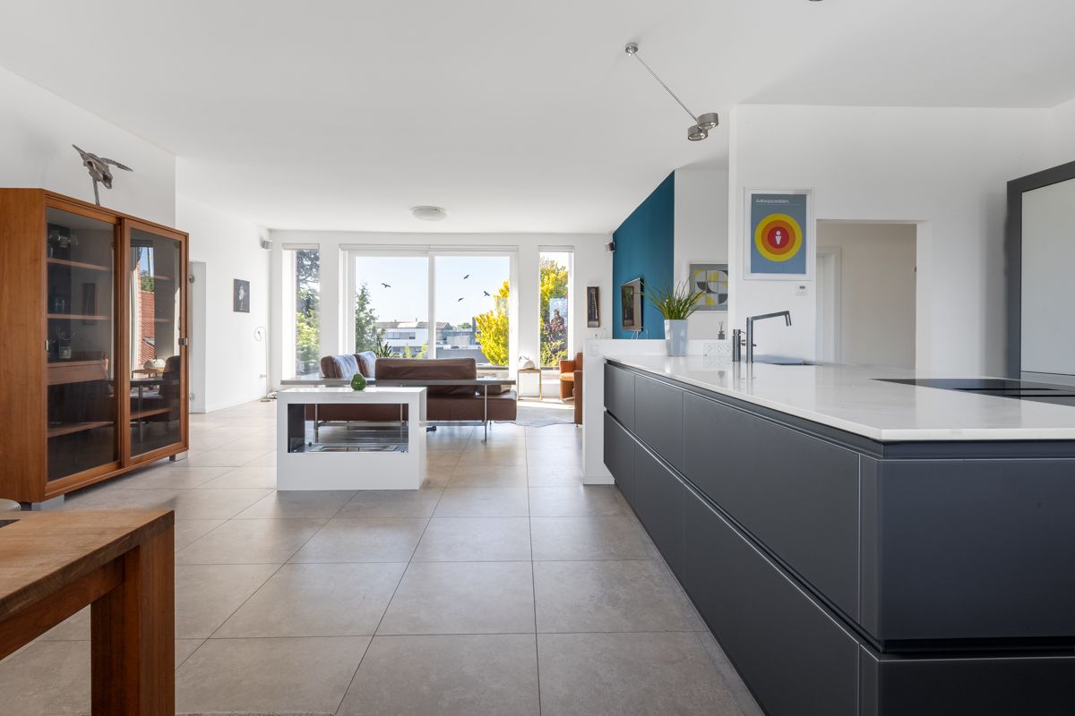 Wohnung | Blick in den Küchen- & Wohnbereich