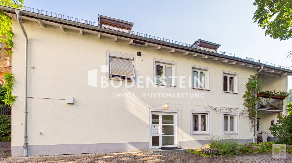 Vorderansicht des Mehrfamilienhauses