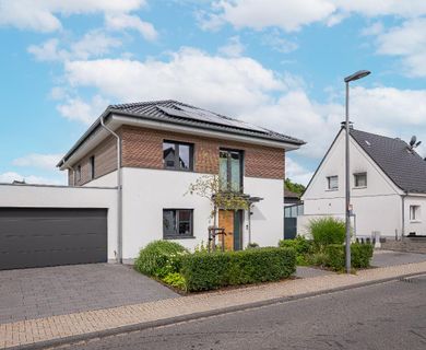 Wohntraum in Spich- Luxerriöses Einfamilienhaus mit Einliegerwohnung – KfW55