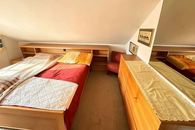 DG Hauptwohnung Schlafzimmer - (KI generiert)