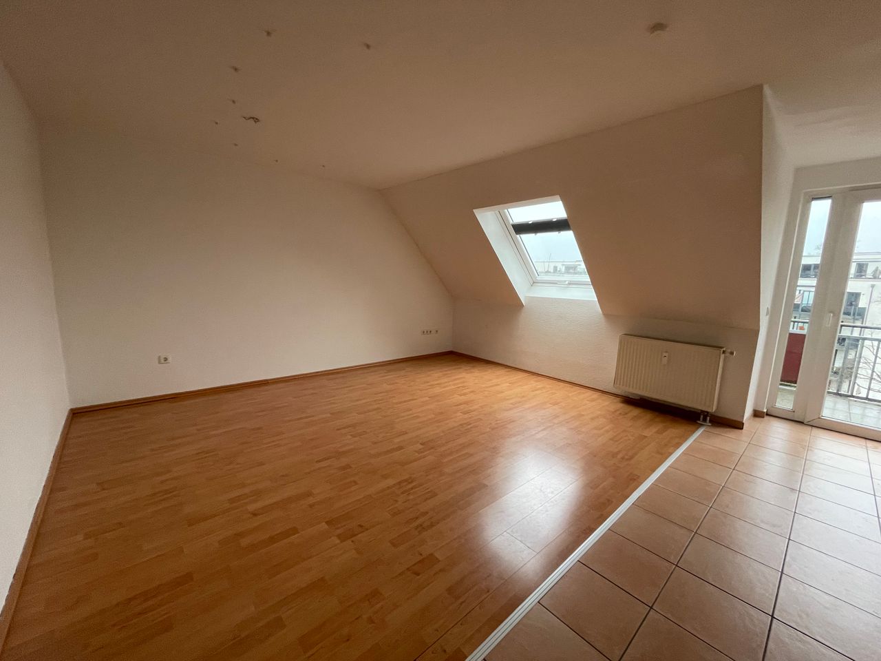 Moderne 3-Zimmer-Wohnung mit Balkon & Stellplatz - Photo 3