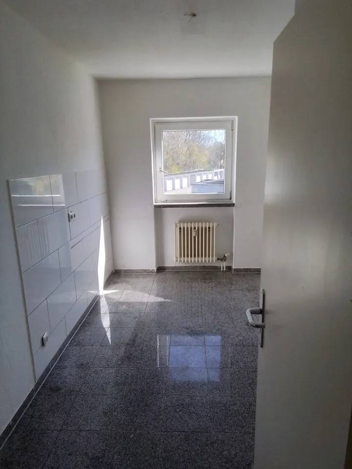 Ihr neues Zuhause: Stilvolle 4-Zimmer-Wohnung zum Wohlfühlen - Foto 3