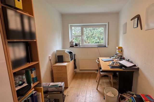 Büro EG