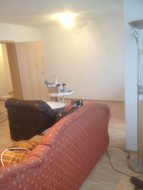 3 Zimmer Wohnung mit Einbauküche und Balkon - Photo 2