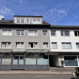 Attraktives Mehrfamilienhaus in Bergisch Gladbach – Refrath