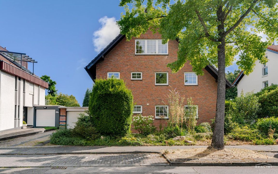 Renoviertes Ein‑bis Zweifamilienhaus mit Garten und viel Platz