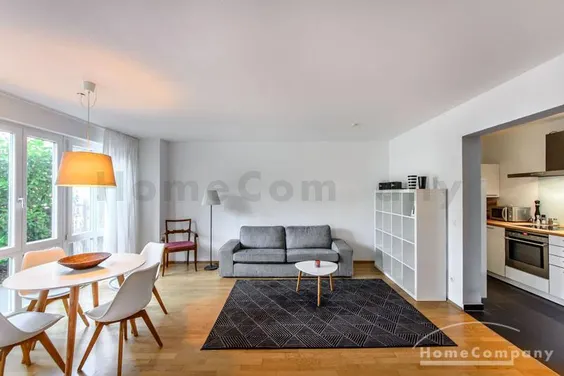 Exklusive, voll möblierte 3-Zimmer-Wohnung mit Garten in Schwabing-West