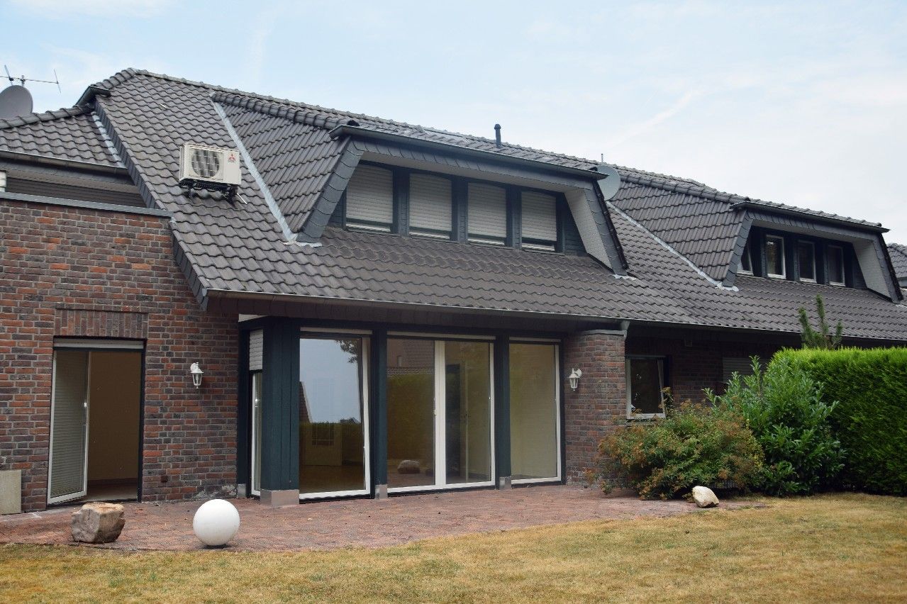 Als Alternative zum Haus: Gepflegte Erdgeschosswohnung mit Garten und Carport in Issum-Sevelen