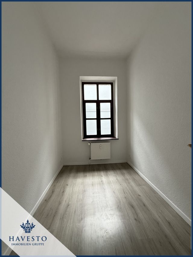 Renovierte 4-Zimmer-Wohnung mit Einbauküche und Balkon, Perfekt für Studenten als WG geeignet - Photo 5
