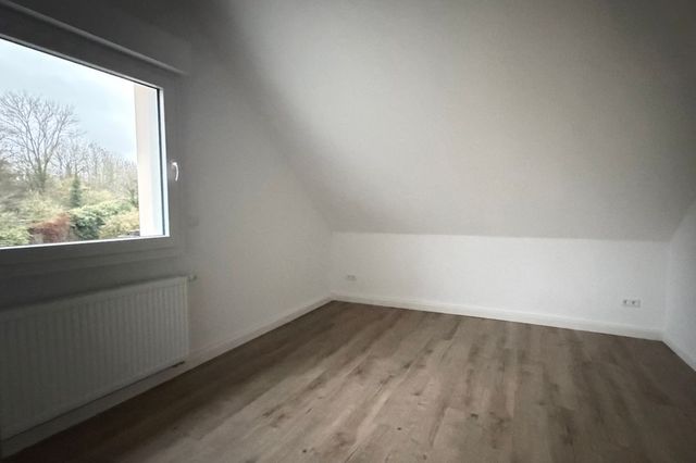 Arbeits- oder Kinderzimmer