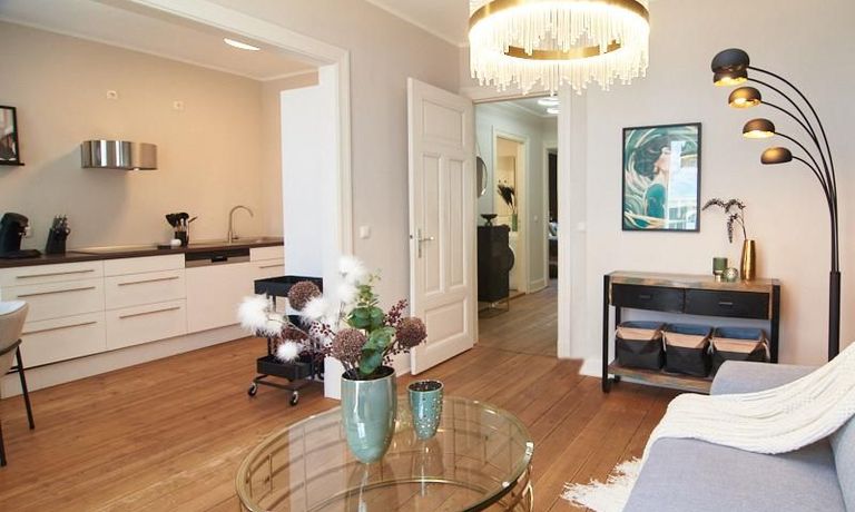 Wohnzimmer und offene K&uuml;che